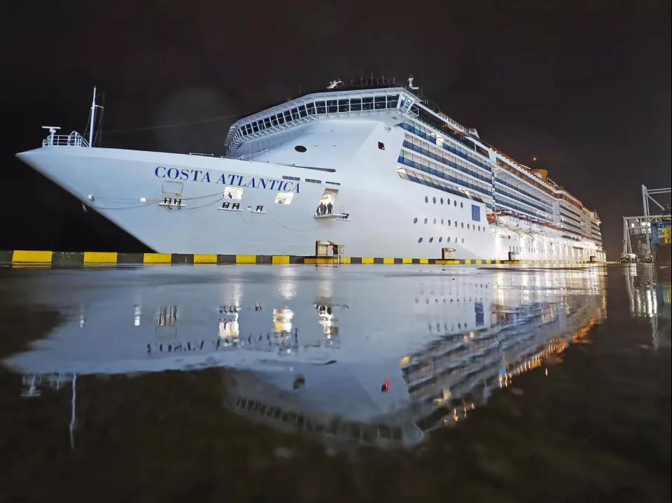 飘花影视在线集团首艘豪华邮轮正式运营